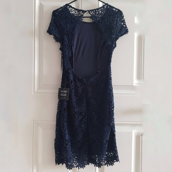 LULU'S Open Back Floral Lace Navy Blue Mini Dress SZ M - Picture 3 of 17